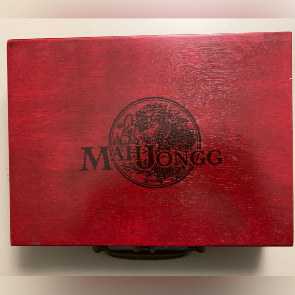 Mahjongg Red Wooden Case